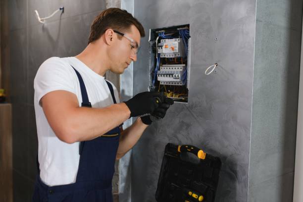 Best Licensed Electrician  in East Bangor, PA