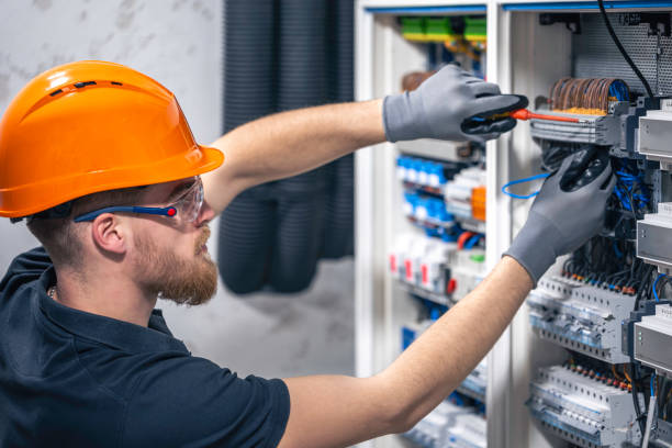 Best Local Electrician Companies  in East Bangor, PA